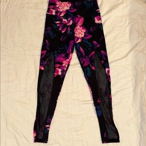 PINK Victoria's Secret Floral Leggings - Black and Pink
